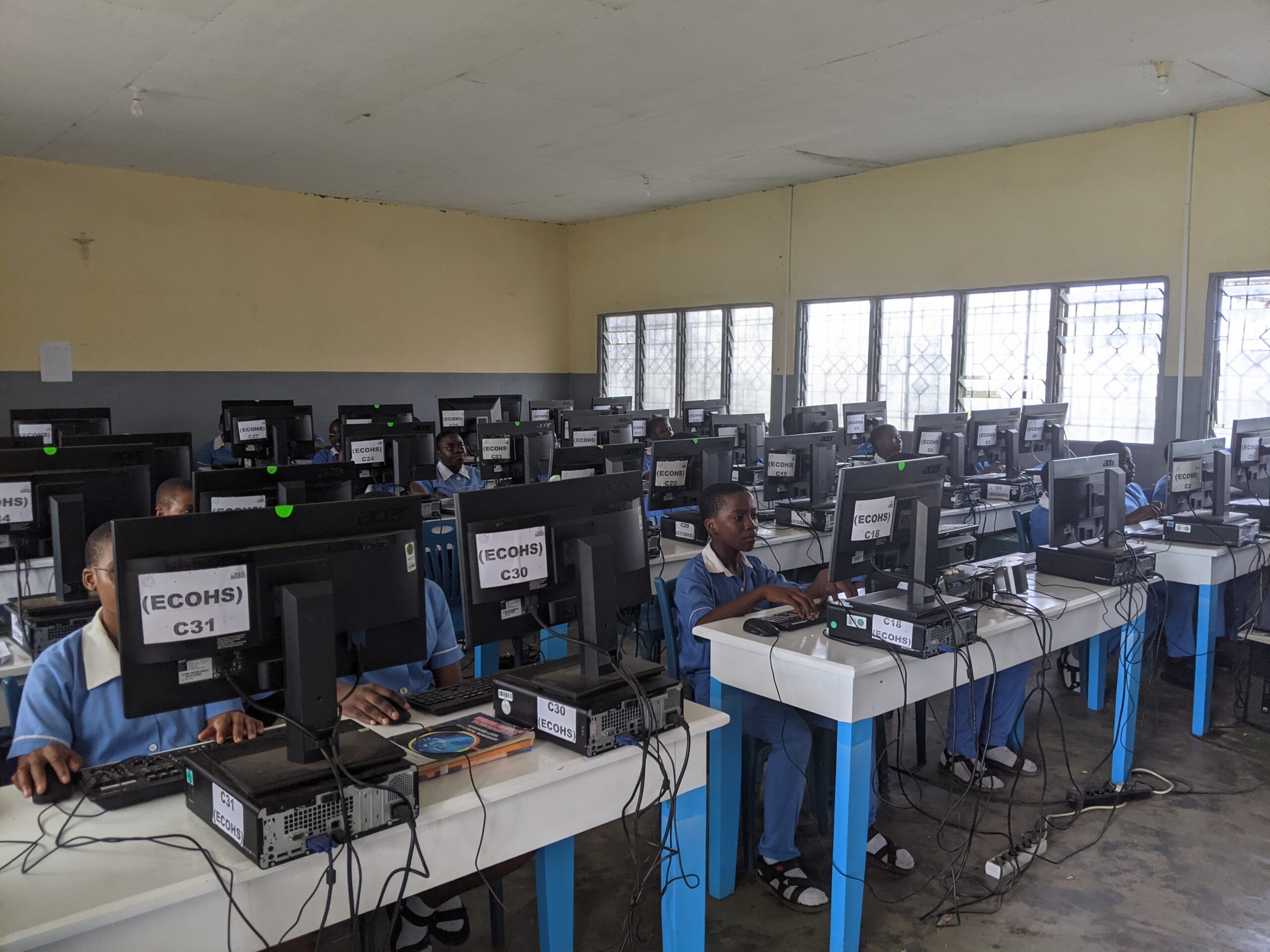 Enrichetta Comprehensive High School Facility Advanced Computer Laboratory